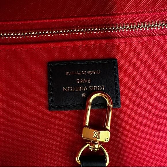 Louis Vuitton OntheGo GM Reverse Monogram Giant (Authentic) - Picture 10 of 16